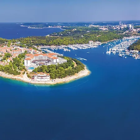 Hébergement de vacances Beautiful In Pula With Kitchen *
